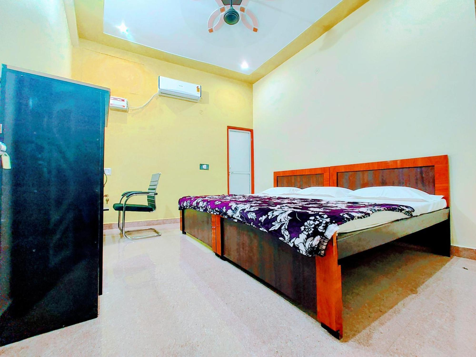 Hotel Raghukul Ayodhya Экстерьер фото