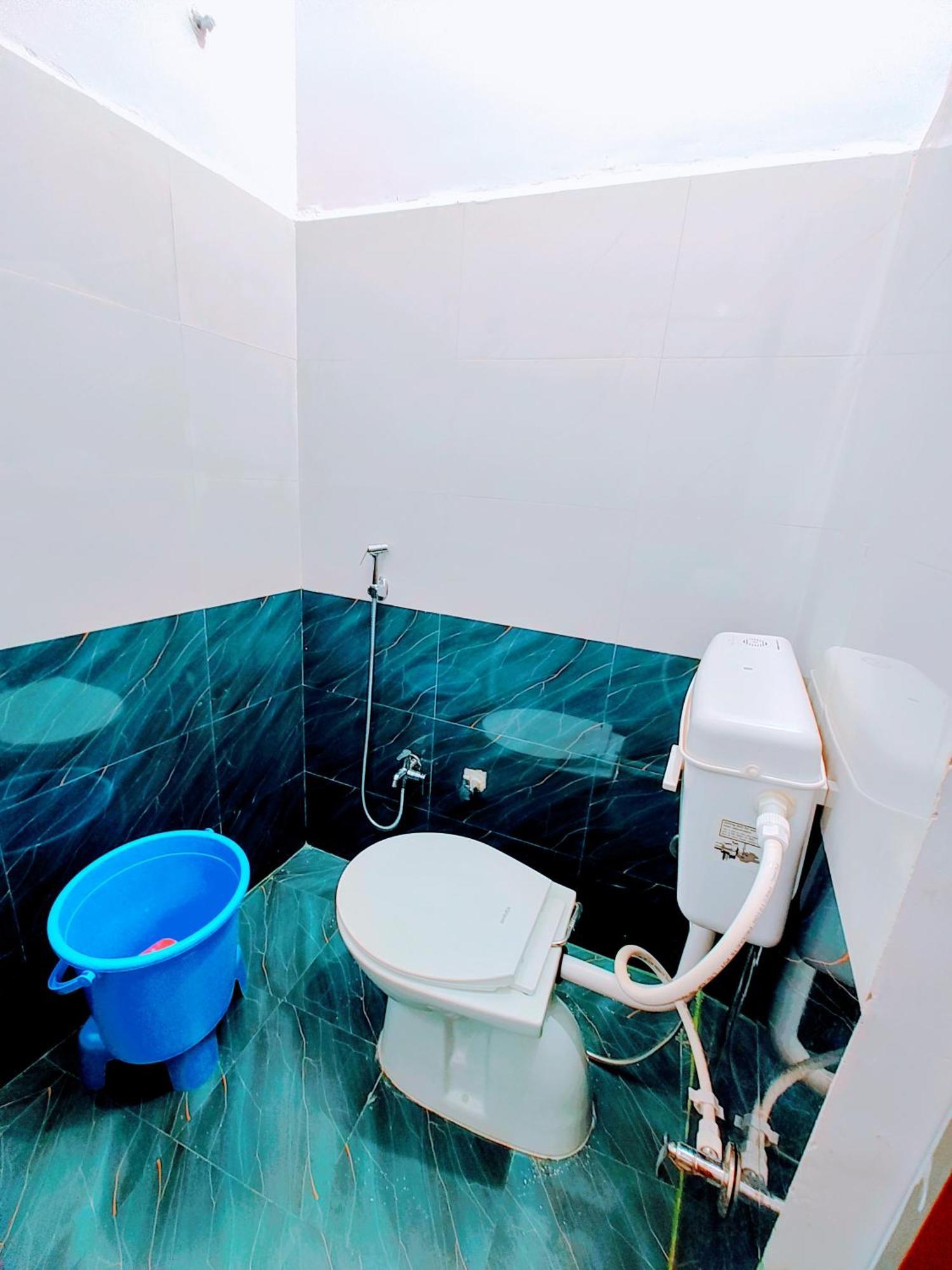 Hotel Raghukul Ayodhya Экстерьер фото
